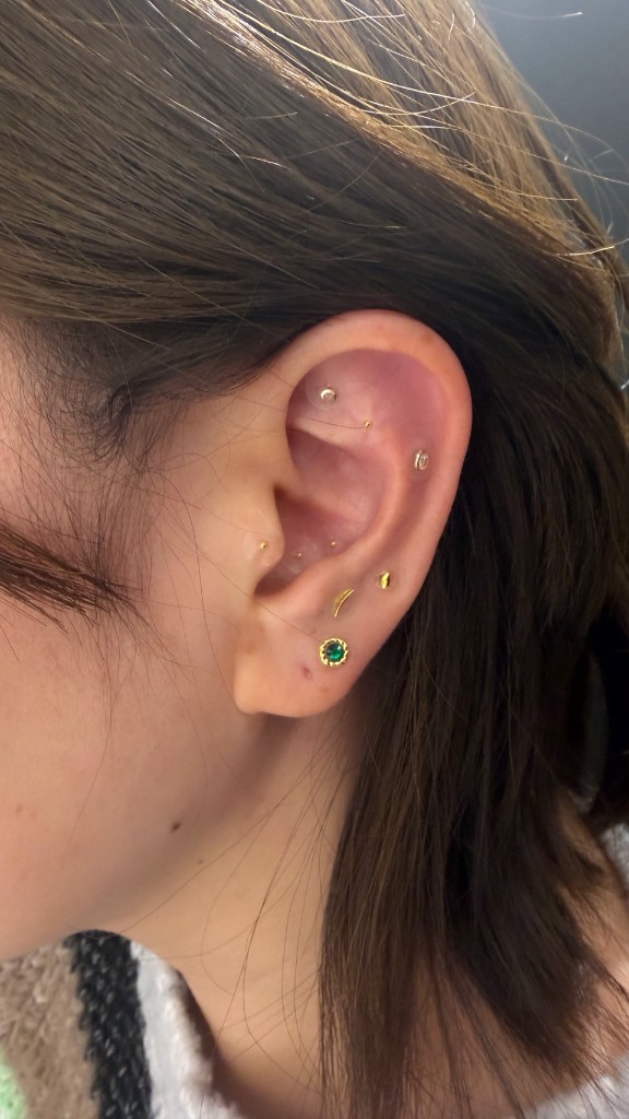 耳つぼジュエリー